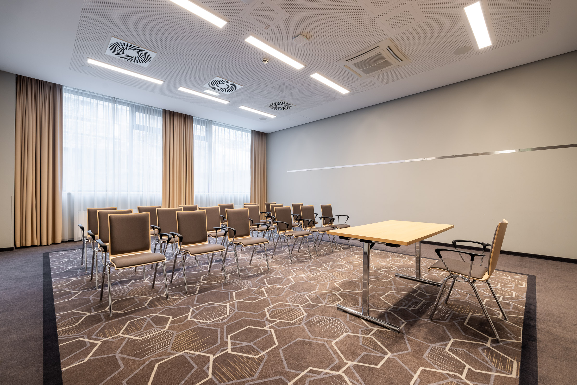 Leonardo Vienna Schönbrunn