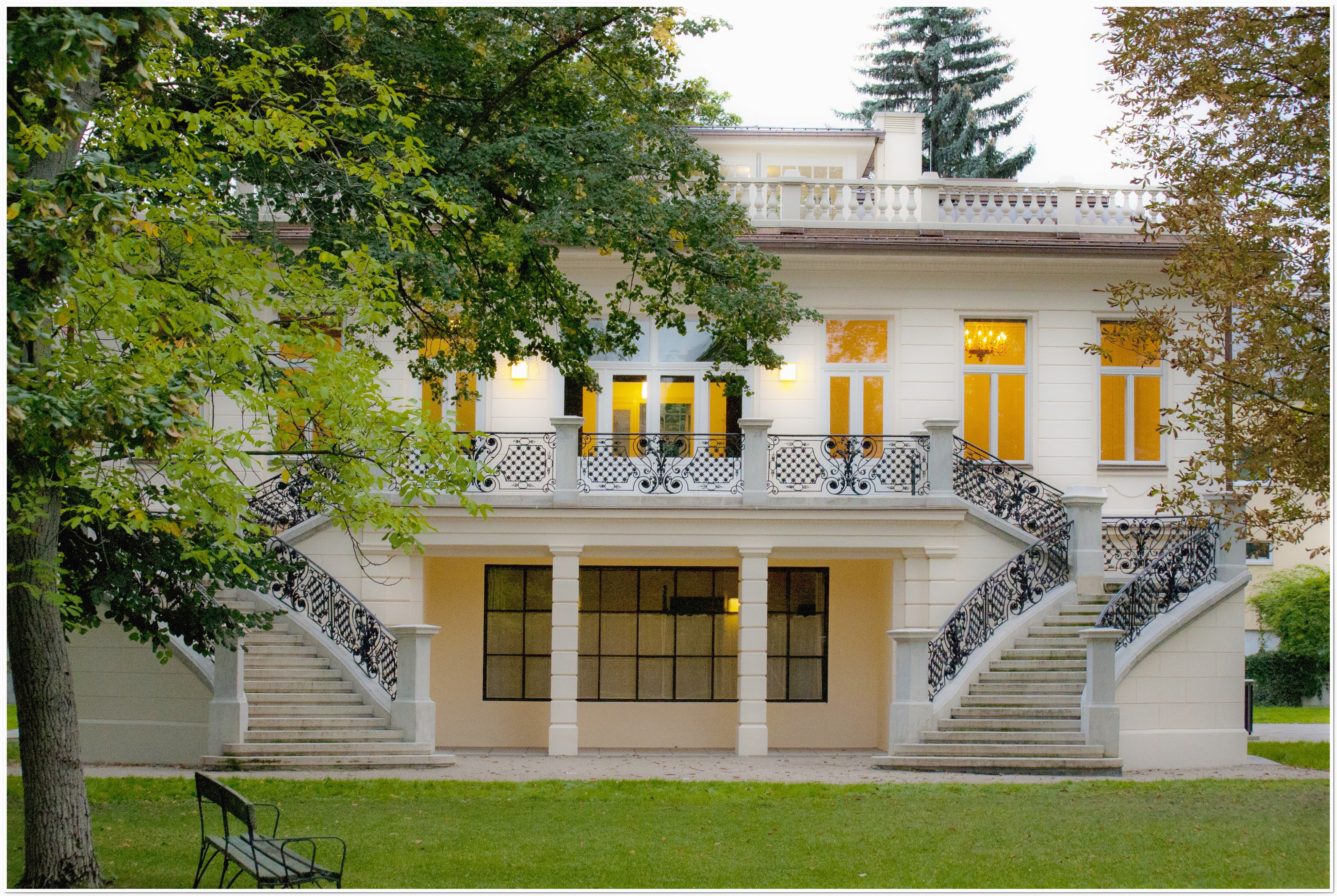 Klimt Villa