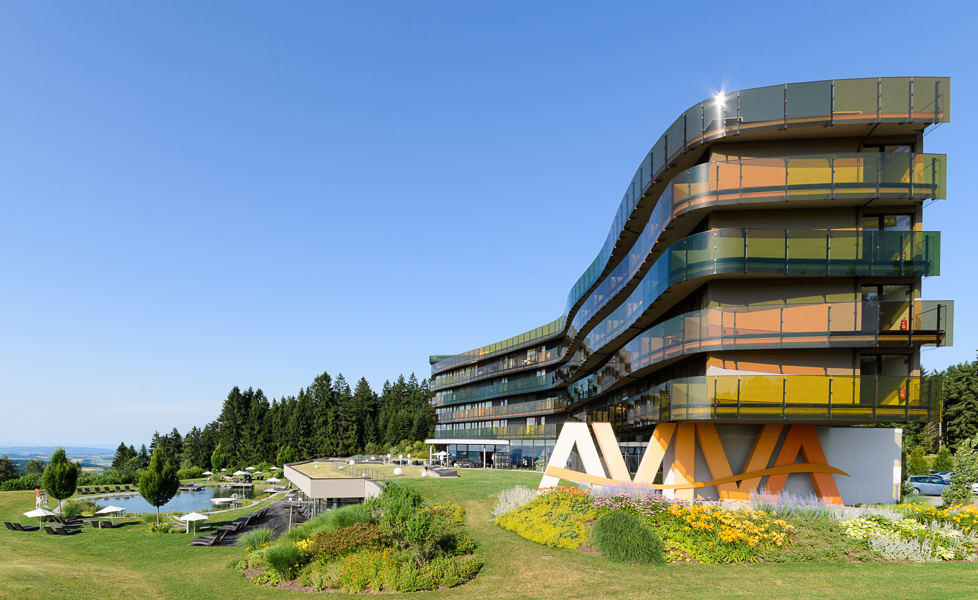 Hotel AVIVA****s make business