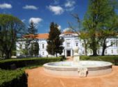 Kaštiel´ Mojmírovice